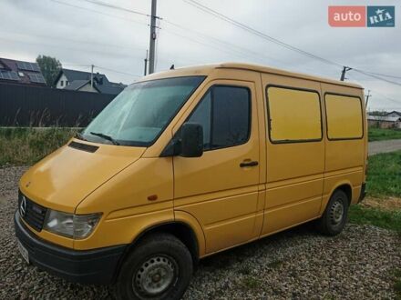 Мерседес Sprinter 1999 у Коломые на Automoto.ua Жовтий Мерседес Sprinter, об'ємом двигуна 2.3 л та пробігом 300 тис. км за 4400 $, фото 1 на Automoto.ua