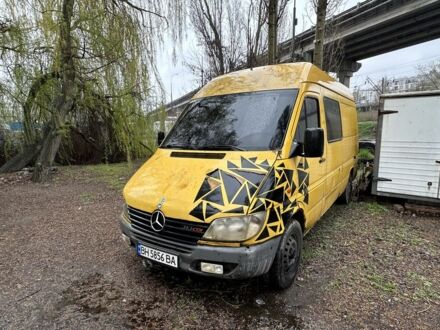 Мерседес Sprinter 2000 у Одесі на Automoto.ua Жовтий Мерседес Sprinter, об'ємом двигуна 2.2 л та пробігом 350 тис. км за 3500 $, фото 1 на Automoto.ua