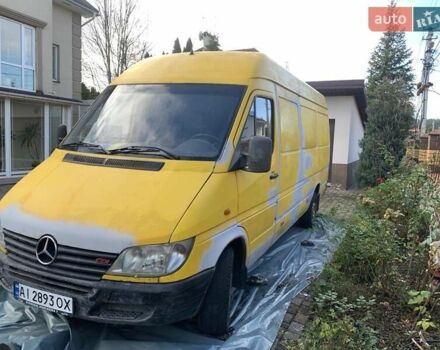 Желтый Мерседес Sprinter, объемом двигателя 2.15 л и пробегом 800 тыс. км за 5700 $, фото 1 на Automoto.ua