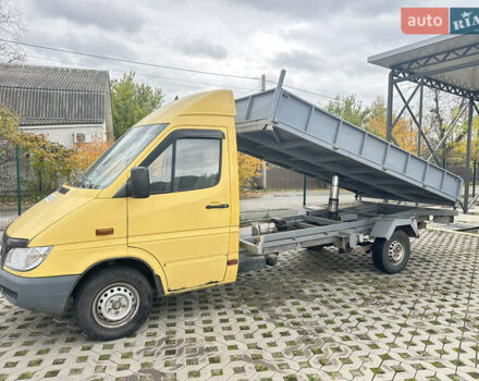 Мерседес Sprinter 2001 у Корсунь-Шевченковском на Automoto.ua Жовтий Мерседес Sprinter, об'ємом двигуна 2.15 л та пробігом 300 тис. км за 12500 $, фото 1 на Automoto.ua