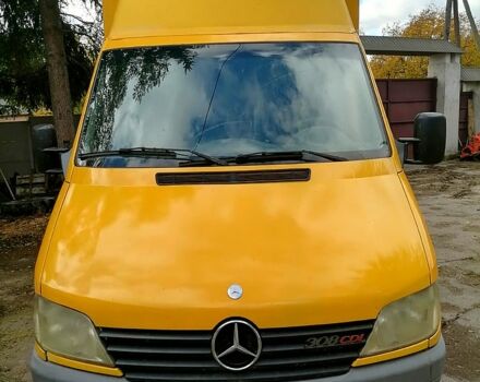 Жовтий Мерседес Sprinter, об'ємом двигуна 2.1 л та пробігом 665 тис. км за 9000 $, фото 1 на Automoto.ua