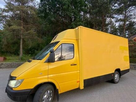 Мерседес Sprinter 2001 у Хмельницькому на Automoto.ua Жовтий Мерседес Sprinter, об'ємом двигуна 2.15 л та пробігом 554 тис. км за 8000 $, фото 1 на Automoto.ua