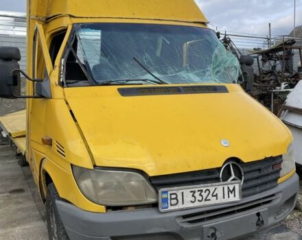 Желтый Мерседес Sprinter, объемом двигателя 2.1 л и пробегом 777 тыс. км за 1500 $, фото 1 на Automoto.ua