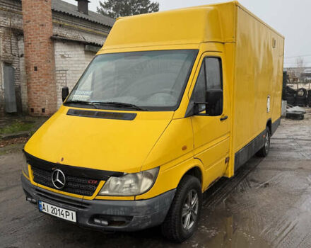 Желтый Мерседес Sprinter, объемом двигателя 2.15 л и пробегом 406 тыс. км за 6500 $, фото 1 на Automoto.ua