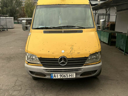 Жовтий Мерседес Sprinter, об'ємом двигуна 2.19 л та пробігом 712 тис. км за 7200 $, фото 1 на Automoto.ua