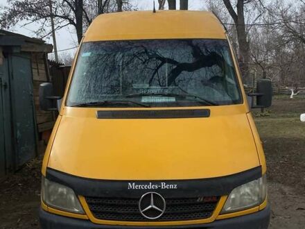 Мерседес Sprinter 2003 в Днепре (Днепропетровске) на Automoto.ua Желтый Мерседес Sprinter, объемом двигателя 2.15 л и пробегом 100 тыс. км за 9700 $, фото 1 на Automoto.ua