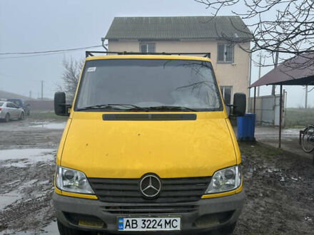 Жовтий Мерседес Sprinter, об'ємом двигуна 2.15 л та пробігом 460 тис. км за 8700 $, фото 1 на Automoto.ua