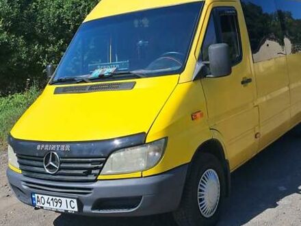 Мерседес Sprinter 2003 в Хусте на Automoto.ua Желтый Мерседес Sprinter, объемом двигателя 2.15 л и пробегом 5 тыс. км за 7000 $, фото 1 на Automoto.ua