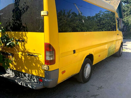 Мерседес Sprinter 2003 в Николаеве на Automoto.ua Желтый Мерседес Sprinter, объемом двигателя 2.2 л и пробегом 0 тыс. км за 8000 $, фото 1 на Automoto.ua