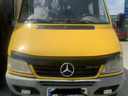 Мерседес Sprinter 2003 в Тячеве на Automoto.ua Желтый Мерседес Sprinter, объемом двигателя 0 л и пробегом 7 тыс. км за 6000 $, фото 1 на Automoto.ua