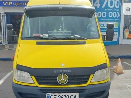 Желтый Мерседес Sprinter, объемом двигателя 2.3 л и пробегом 400 тыс. км за 9500 $, фото 1 на Automoto.ua