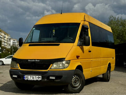 Жовтий Мерседес Sprinter, об'ємом двигуна 2.15 л та пробігом 300 тис. км за 6499 $, фото 1 на Automoto.ua