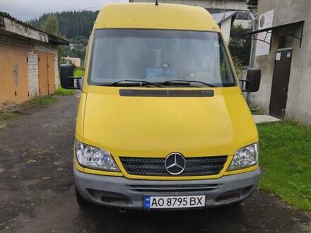 Жовтий Мерседес Sprinter, об'ємом двигуна 2.15 л та пробігом 379 тис. км за 6000 $, фото 1 на Automoto.ua