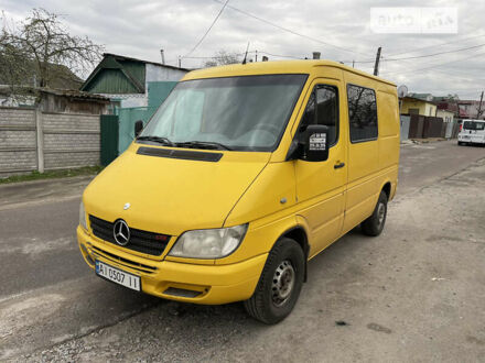 Желтый Мерседес Sprinter, объемом двигателя 2.15 л и пробегом 500 тыс. км за 6200 $, фото 1 на Automoto.ua