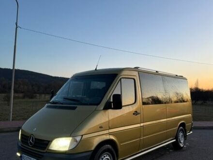 Жовтий Мерседес Sprinter, об'ємом двигуна 2.2 л та пробігом 461 тис. км за 7600 $, фото 1 на Automoto.ua