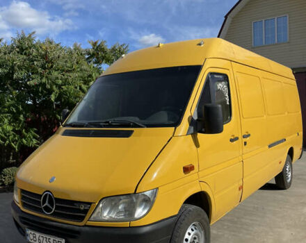 Желтый Мерседес Sprinter, объемом двигателя 2.15 л и пробегом 686 тыс. км за 8200 $, фото 1 на Automoto.ua