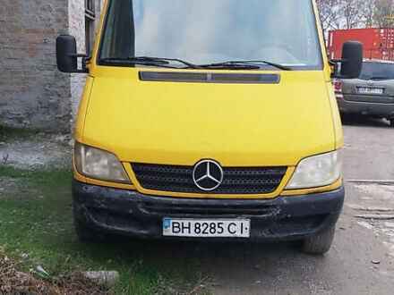 Жовтий Мерседес Sprinter, об'ємом двигуна 2.2 л та пробігом 272 тис. км за 7900 $, фото 1 на Automoto.ua