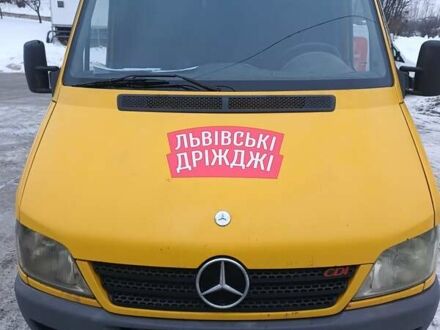 Жовтий Мерседес Sprinter, об'ємом двигуна 2.2 л та пробігом 500 тис. км за 5900 $, фото 1 на Automoto.ua