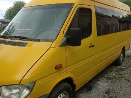 Мерседес Sprinter 2004 в Новой Ушице на Automoto.ua Желтый Мерседес Sprinter, объемом двигателя 2.2 л и пробегом 575 тыс. км за 11300 $, фото 1 на Automoto.ua