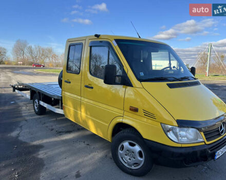 Мерседес Sprinter 2004 у Горохів на Automoto.ua Жовтий Мерседес Sprinter, об'ємом двигуна 2.15 л та пробігом 545 тис. км за 11500 $, фото 1 на Automoto.ua