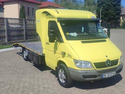 Мерседес Sprinter 2005 в Костополе на Automoto.ua Желтый Мерседес Sprinter, объемом двигателя 2.7 л и пробегом 329 тыс. км за 19000 $, фото 1 на Automoto.ua