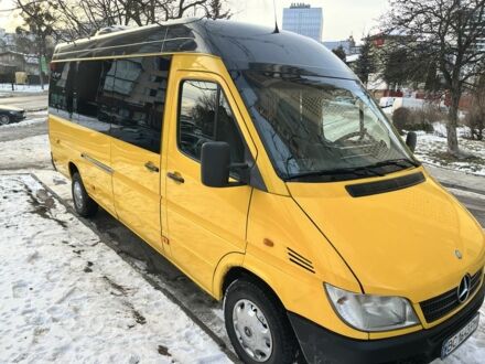 Жовтий Мерседес Sprinter, об'ємом двигуна 2.7 л та пробігом 600 тис. км за 11500 $, фото 1 на Automoto.ua