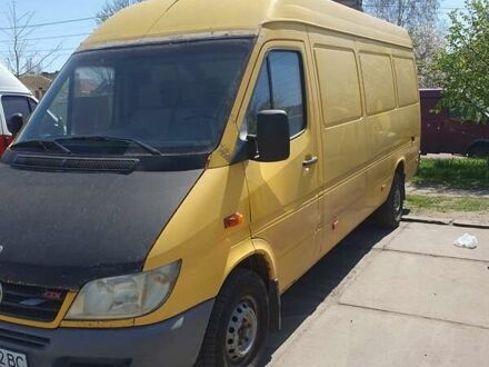 Мерседес Sprinter 2005 в Николаеве на Automoto.ua Желтый Мерседес Sprinter, объемом двигателя 2.2 л и пробегом 360 тыс. км за 10000 $, фото 1 на Automoto.ua