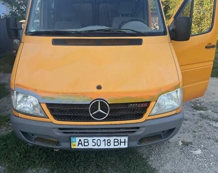 Желтый Мерседес Sprinter, объемом двигателя 2.15 л и пробегом 600 тыс. км за 5500 $, фото 1 на Automoto.ua