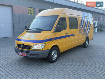 Мерседес Sprinter 2005 у Рівному на Automoto.ua Жовтий Мерседес Sprinter, об'ємом двигуна 2.7 л та пробігом 400 тис. км за 18200 $, фото 1 на Automoto.ua