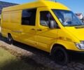 Желтый Мерседес Sprinter, объемом двигателя 2.7 л и пробегом 550 тыс. км за 10450 $, фото 4 на Automoto.ua