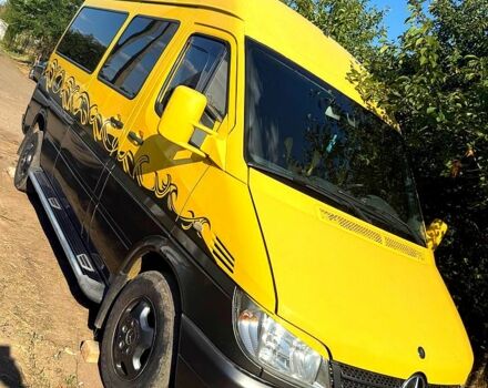 Жовтий Мерседес Sprinter, об'ємом двигуна 2.7 л та пробігом 280 тис. км за 9700 $, фото 1 на Automoto.ua