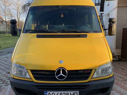Жовтий Мерседес Sprinter, об'ємом двигуна 0 л та пробігом 600 тис. км за 11000 $, фото 1 на Automoto.ua