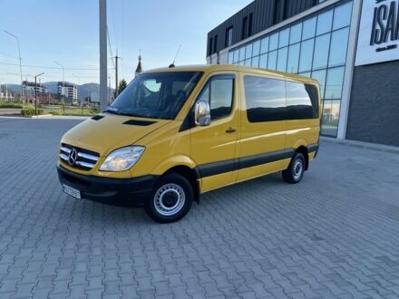 Мерседес Sprinter 2006 в Хусте на Automoto.ua Желтый Мерседес Sprinter, объемом двигателя 2.1 л и пробегом 313 тыс. км за 11950 $, фото 1 на Automoto.ua