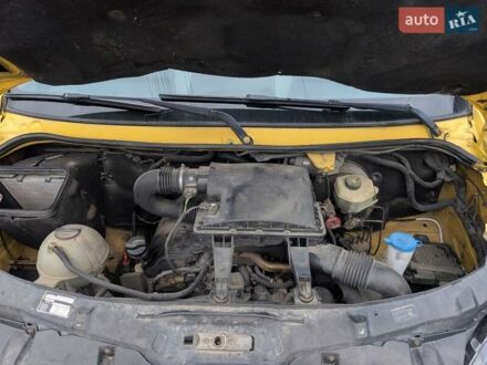 Желтый Мерседес Sprinter, объемом двигателя 2.9 л и пробегом 487 тыс. км за 15000 $, фото 1 на Automoto.ua