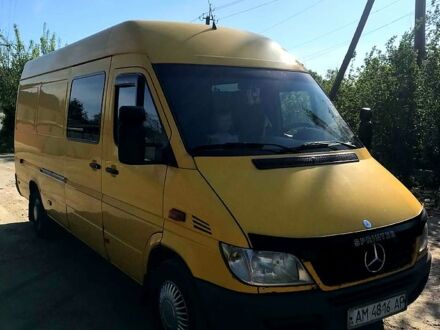 Желтый Мерседес Sprinter, объемом двигателя 2.7 л и пробегом 0 тыс. км за 11500 $, фото 1 на Automoto.ua