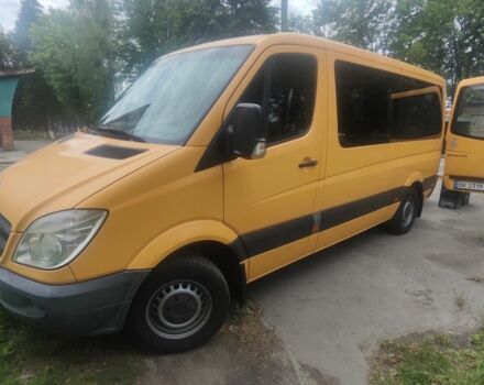 Желтый Мерседес Sprinter, объемом двигателя 2.1 л и пробегом 339 тыс. км за 12700 $, фото 1 на Automoto.ua
