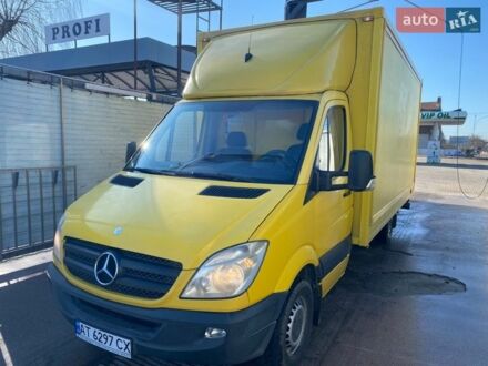Желтый Мерседес Sprinter, объемом двигателя 2.1 л и пробегом 379 тыс. км за 13800 $, фото 1 на Automoto.ua