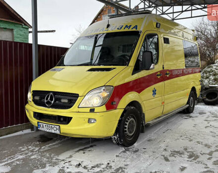 Желтый Мерседес Sprinter, объемом двигателя 2.99 л и пробегом 242 тыс. км за 16995 $, фото 1 на Automoto.ua