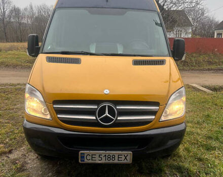 Желтый Мерседес Sprinter, объемом двигателя 2.14 л и пробегом 613 тыс. км за 28800 $, фото 1 на Automoto.ua