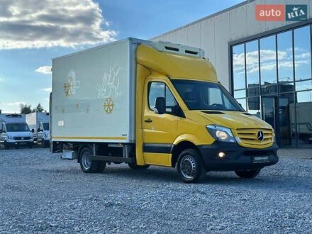 Желтый Мерседес Sprinter, объемом двигателя 2.2 л и пробегом 195 тыс. км за 27900 $, фото 1 на Automoto.ua