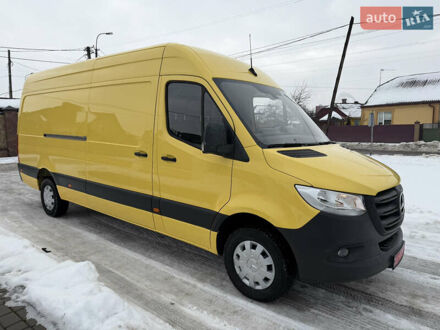 Желтый Мерседес Sprinter, объемом двигателя 2.14 л и пробегом 327 тыс. км за 21500 $, фото 1 на Automoto.ua