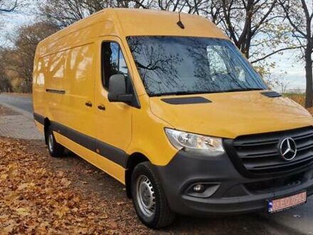 Желтый Мерседес Sprinter, объемом двигателя 3 л и пробегом 330 тыс. км за 38500 $, фото 1 на Automoto.ua