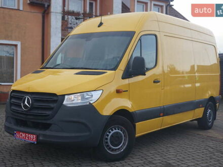 Желтый Мерседес Sprinter, объемом двигателя 0 л и пробегом 72 тыс. км за 18000 $, фото 1 на Automoto.ua