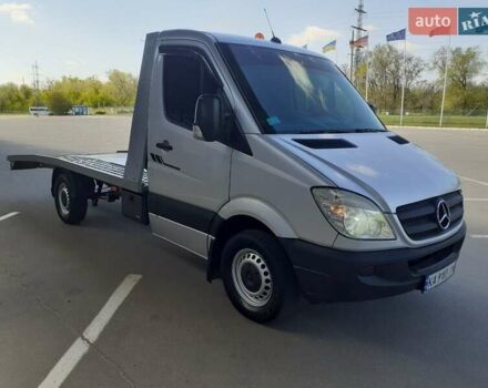 Серый Мерседес Sprinter, объемом двигателя 2.15 л и пробегом 409 тыс. км за 14500 $, фото 9 на Automoto.ua