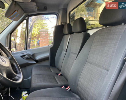 Серый Мерседес Sprinter, объемом двигателя 2.14 л и пробегом 331 тыс. км за 22000 $, фото 17 на Automoto.ua