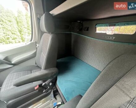 Серый Мерседес Sprinter, объемом двигателя 3 л и пробегом 397 тыс. км за 36999 $, фото 34 на Automoto.ua