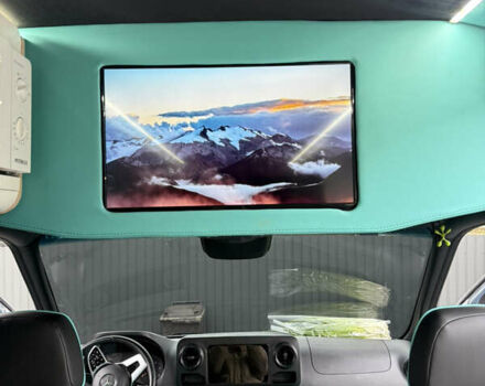 Серый Мерседес Sprinter, объемом двигателя 2.14 л и пробегом 140 тыс. км за 55000 $, фото 8 на Automoto.ua