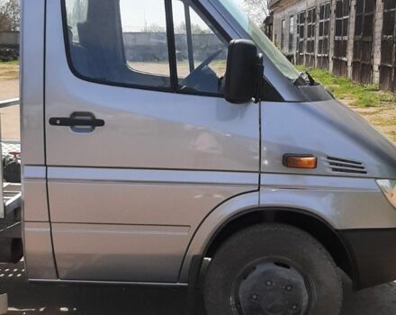 Серый Мерседес Sprinter, объемом двигателя 2.7 л и пробегом 320 тыс. км за 18000 $, фото 3 на Automoto.ua