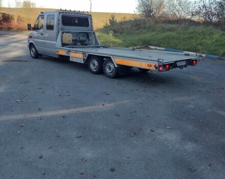 Серый Мерседес Sprinter, объемом двигателя 2.69 л и пробегом 396 тыс. км за 16000 $, фото 3 на Automoto.ua