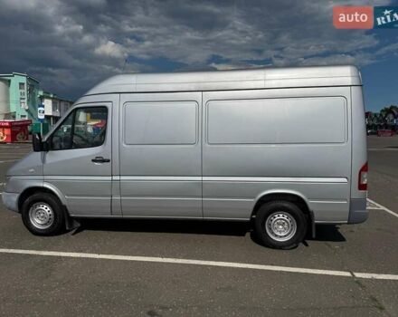 Серый Мерседес Sprinter, объемом двигателя 2.1 л и пробегом 436 тыс. км за 11750 $, фото 1 на Automoto.ua